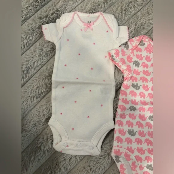 Newborn baby girl - Picture 5 of 6